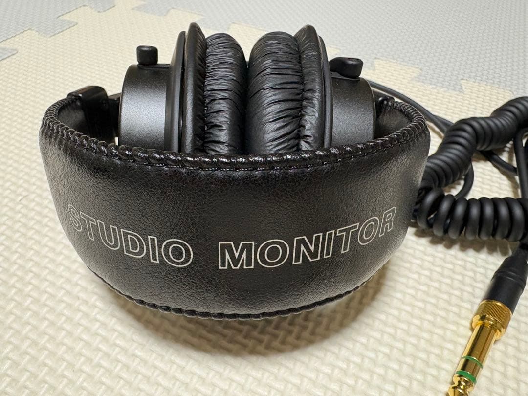 美品スタジオ・モニターヘッドホン SONY MDR-7506