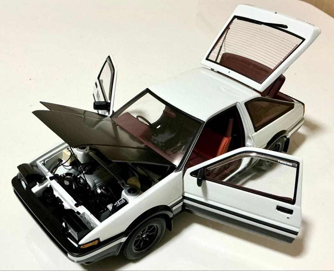オートアート 1/18 頭文字D AE86 トレノProject D ver