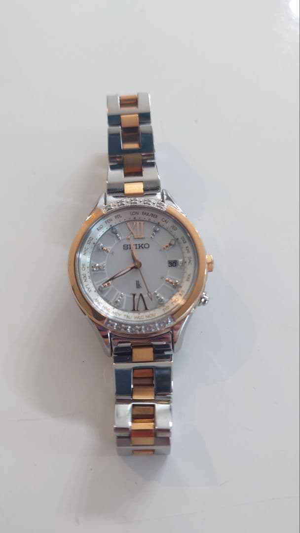 【週末セール】SEIKO LUKIA 綾瀬はるかコラボ　腕時計　電波ソーラー
