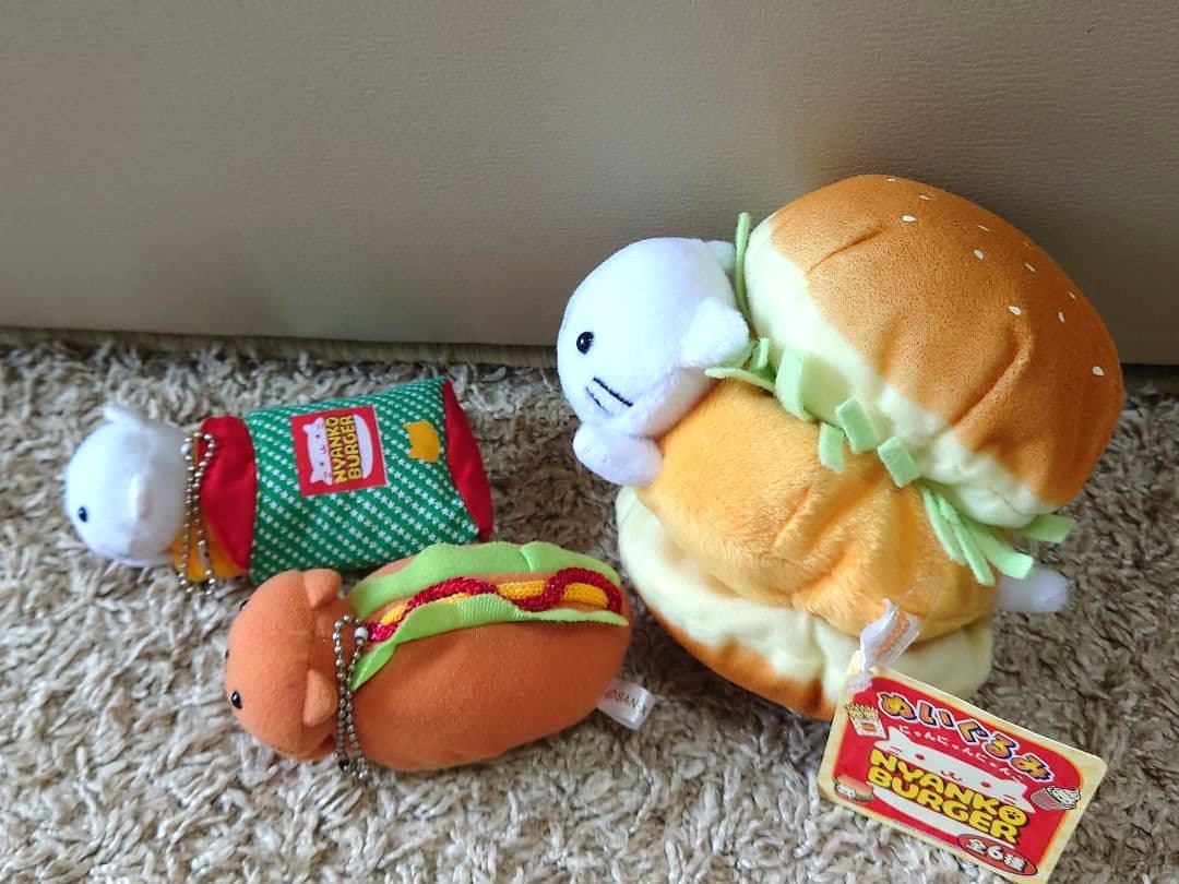 San-X　にゃんこバーガー ぬいぐるみセット