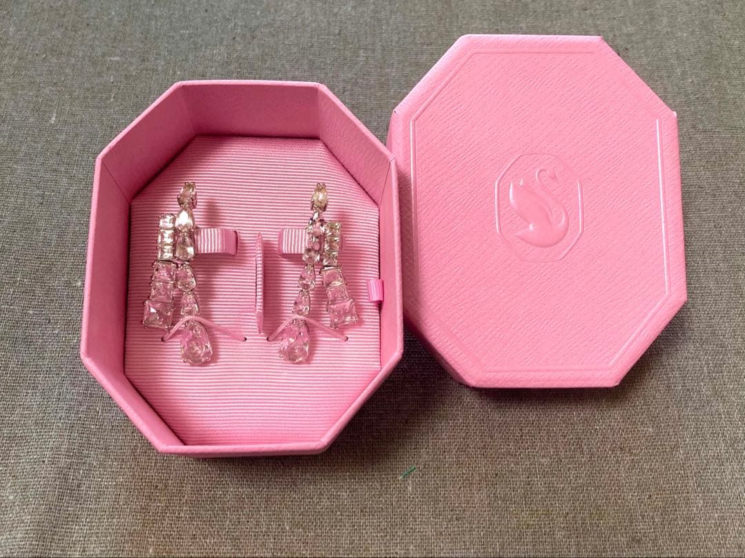 【ぺこ様】Matrix ロングピアス