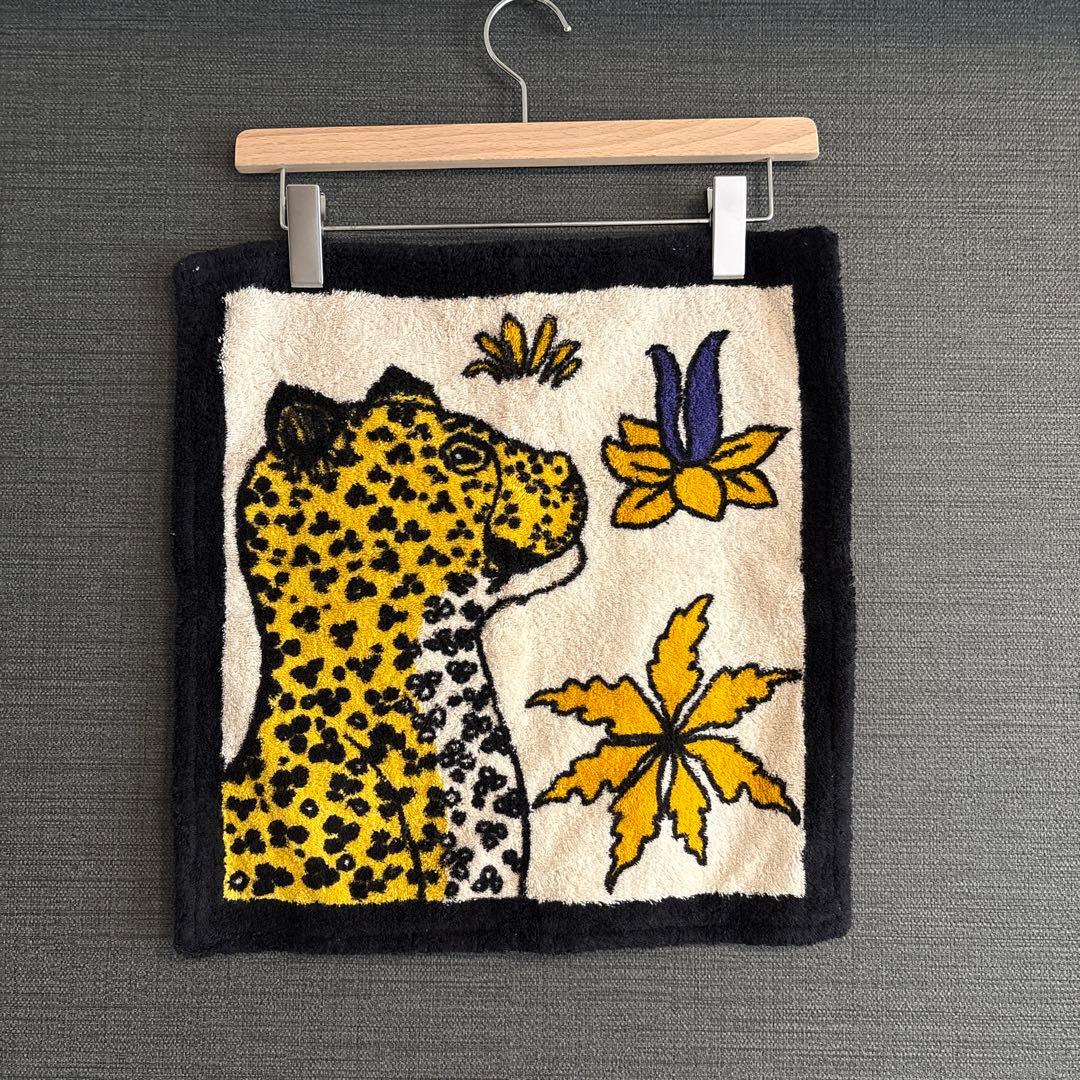 HERMES ヒョウ柄 ハンドタオル