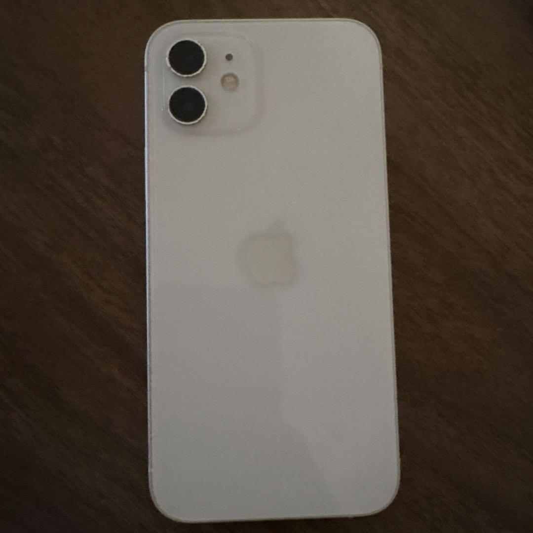 iPhone12 ホワイト128GB 傷なし。
