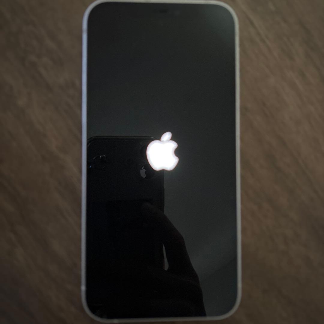 iPhone12 ホワイト128GB 傷なし。