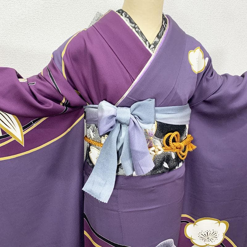 503z9☆人気！振袖 モダン 身幅広め 金駒刺繍 金彩☆美品 成人式 結婚式