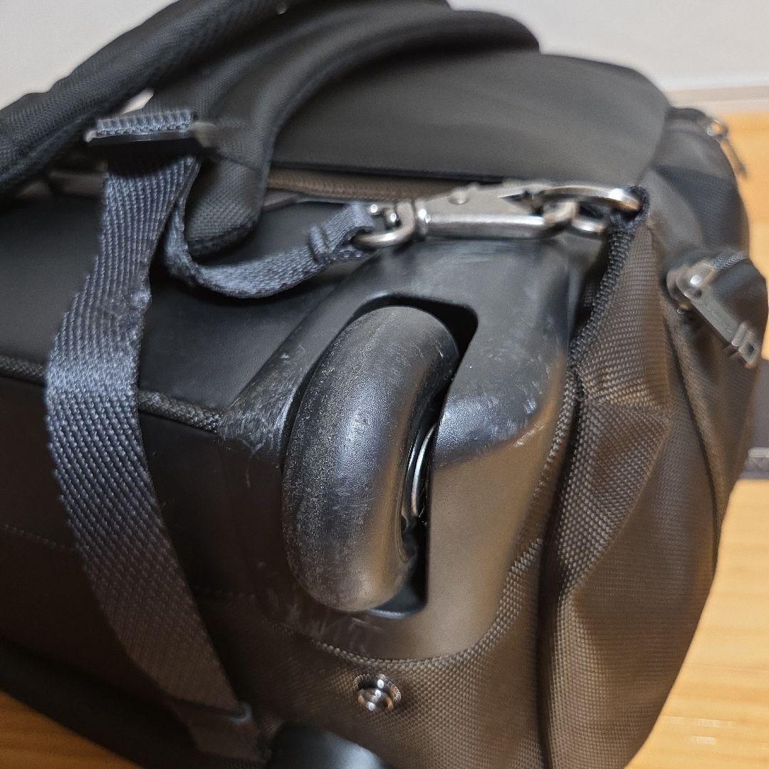 ブラックキャリーリュック