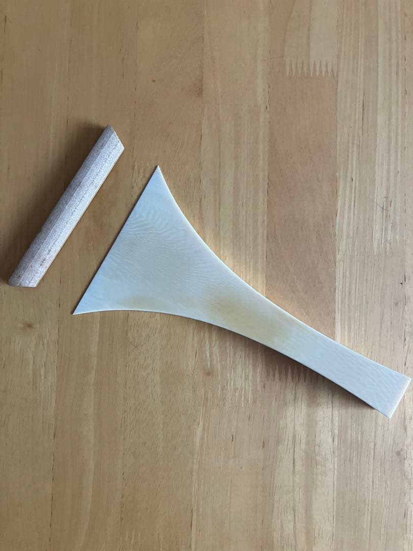 長唄三味線　天然素材　樫の撥25匁に近いサイズ