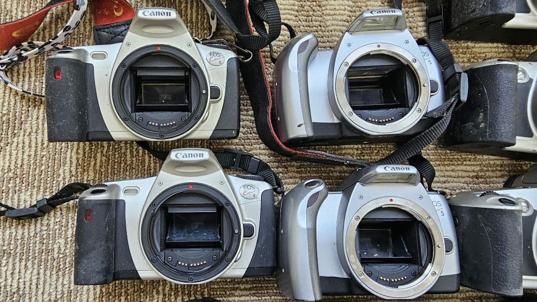 フィルム一眼カメラ　EOSジャンク品セット　おまけレンズあり