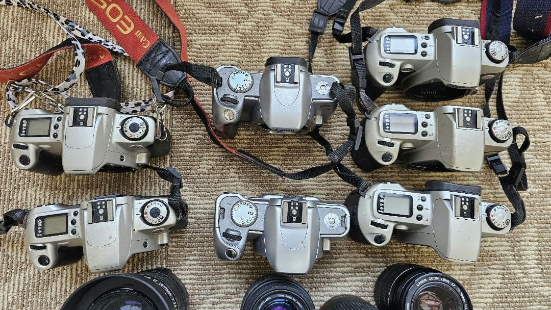 フィルム一眼カメラ　EOSジャンク品セット　おまけレンズあり