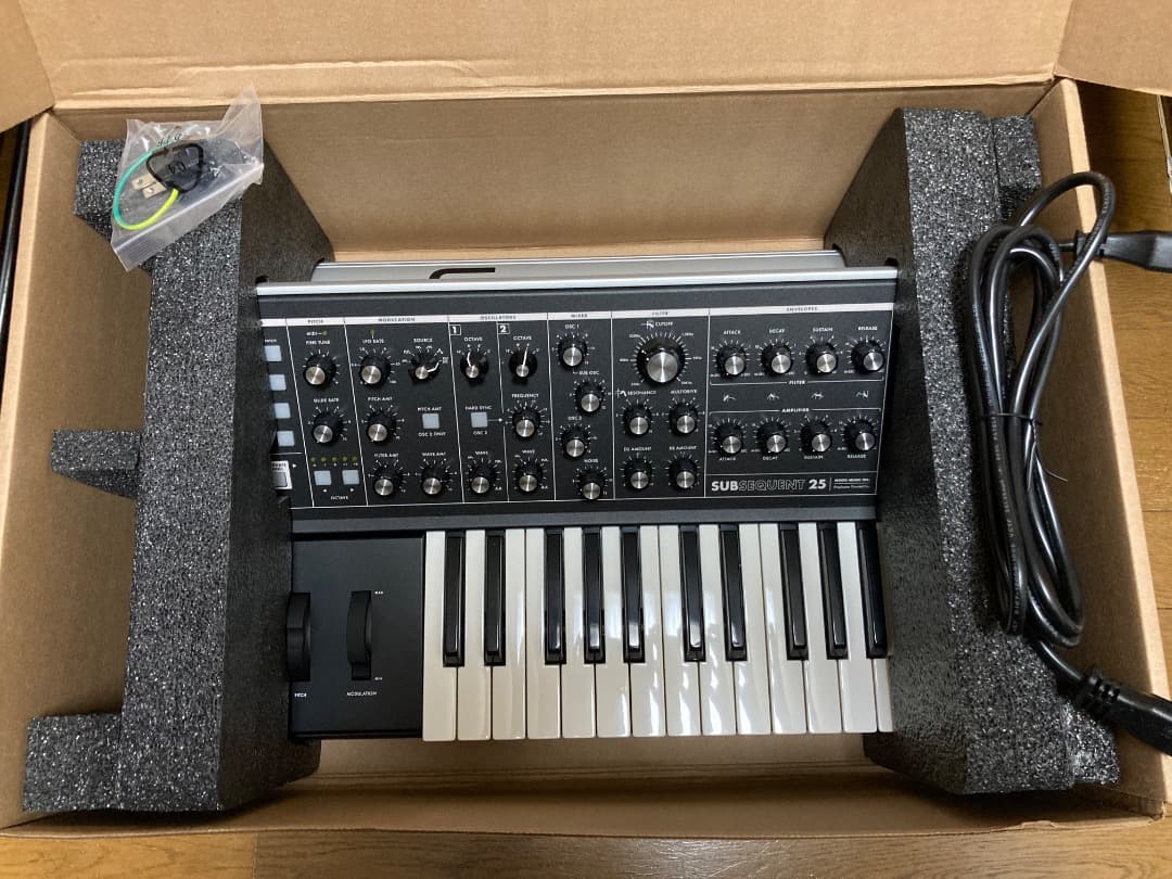 Moog subsequent 25 アナログシンセサイザー