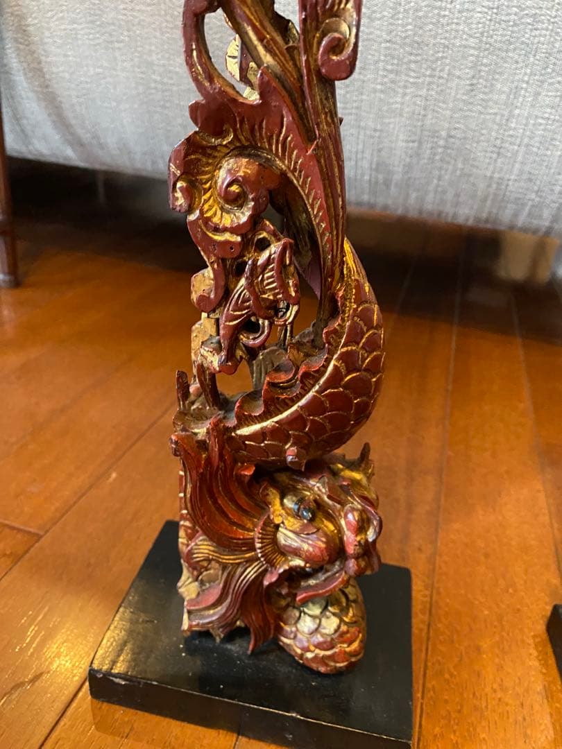中国アンティーク　龍の彫刻