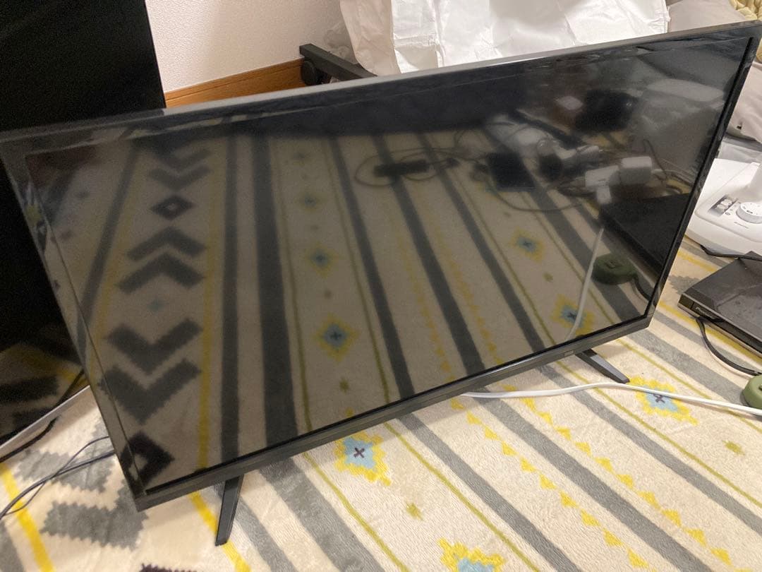 【大阪引き取り限定】美品！2020年製BS・CSチューナー内蔵　32型液晶テレビ