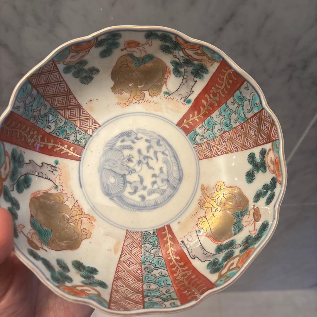 アンティーク江戸後期　希少なゾウが可愛らしく、豪華絢爛な古伊万里ボウル