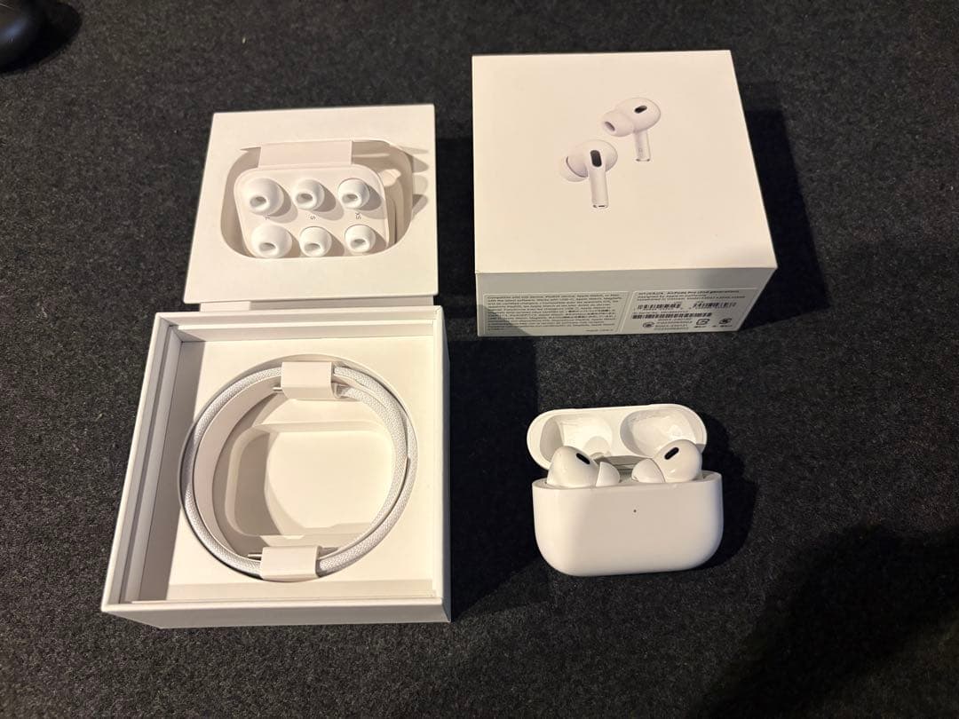 美品　airpods pro 第2世代　※イヤーピース新品