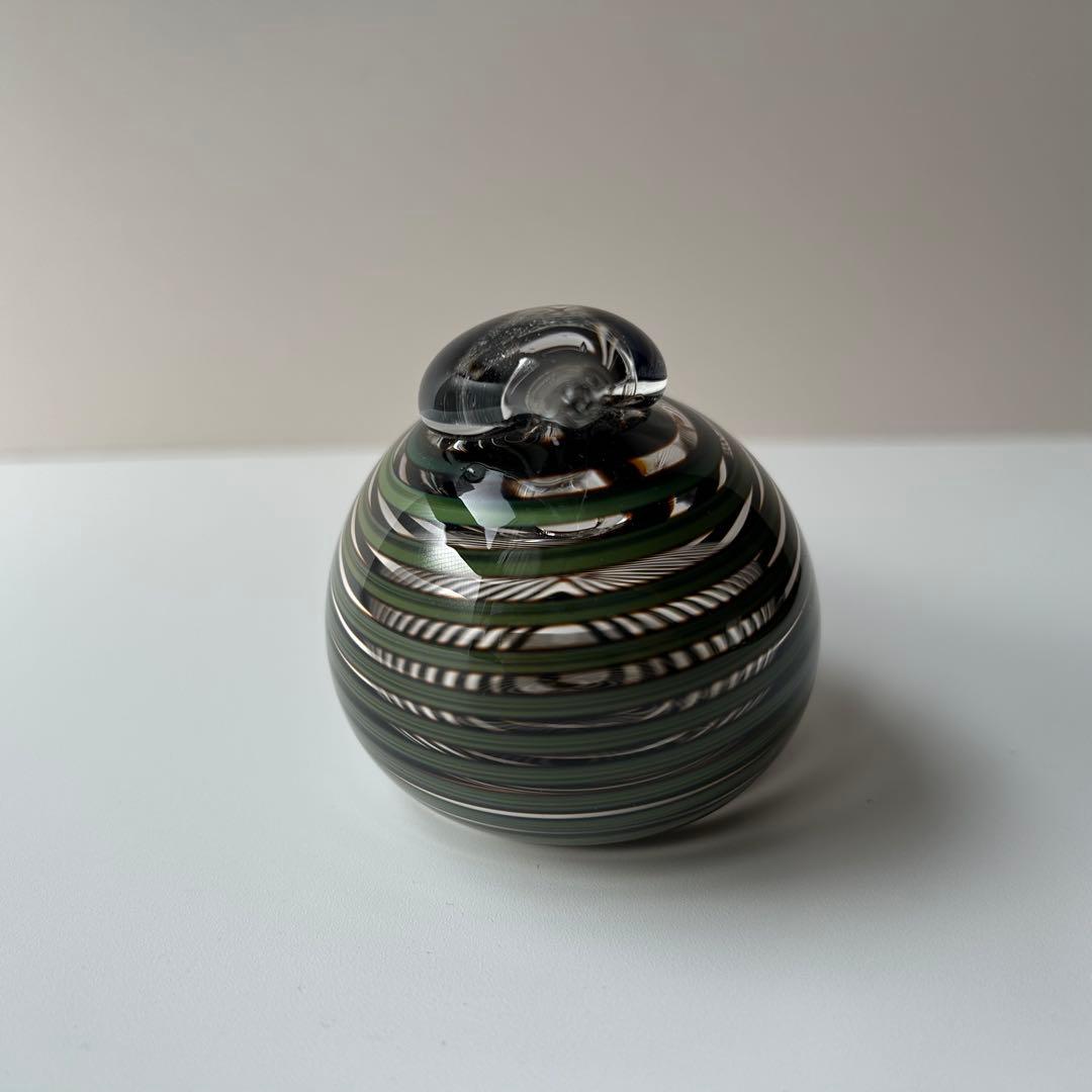 ガラス製ストライプ模様の鳥型オブジェ