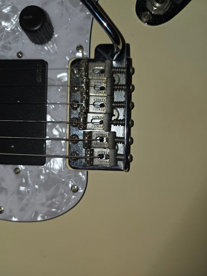 Fender Japan ストラトキャスター EMG81 カーク・ハメット仕様