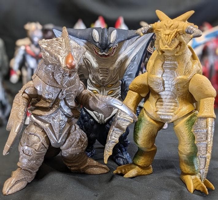 ウルトラマンティガ＆登場怪獣・宇宙人（バンダイ）ソフビフィギュア22体セット＋１