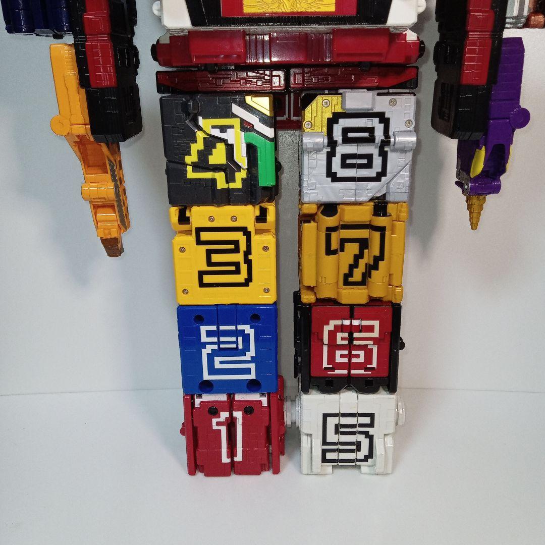 動物戦隊ジュウオウジャー　DXワイルドトウサイドデカキング