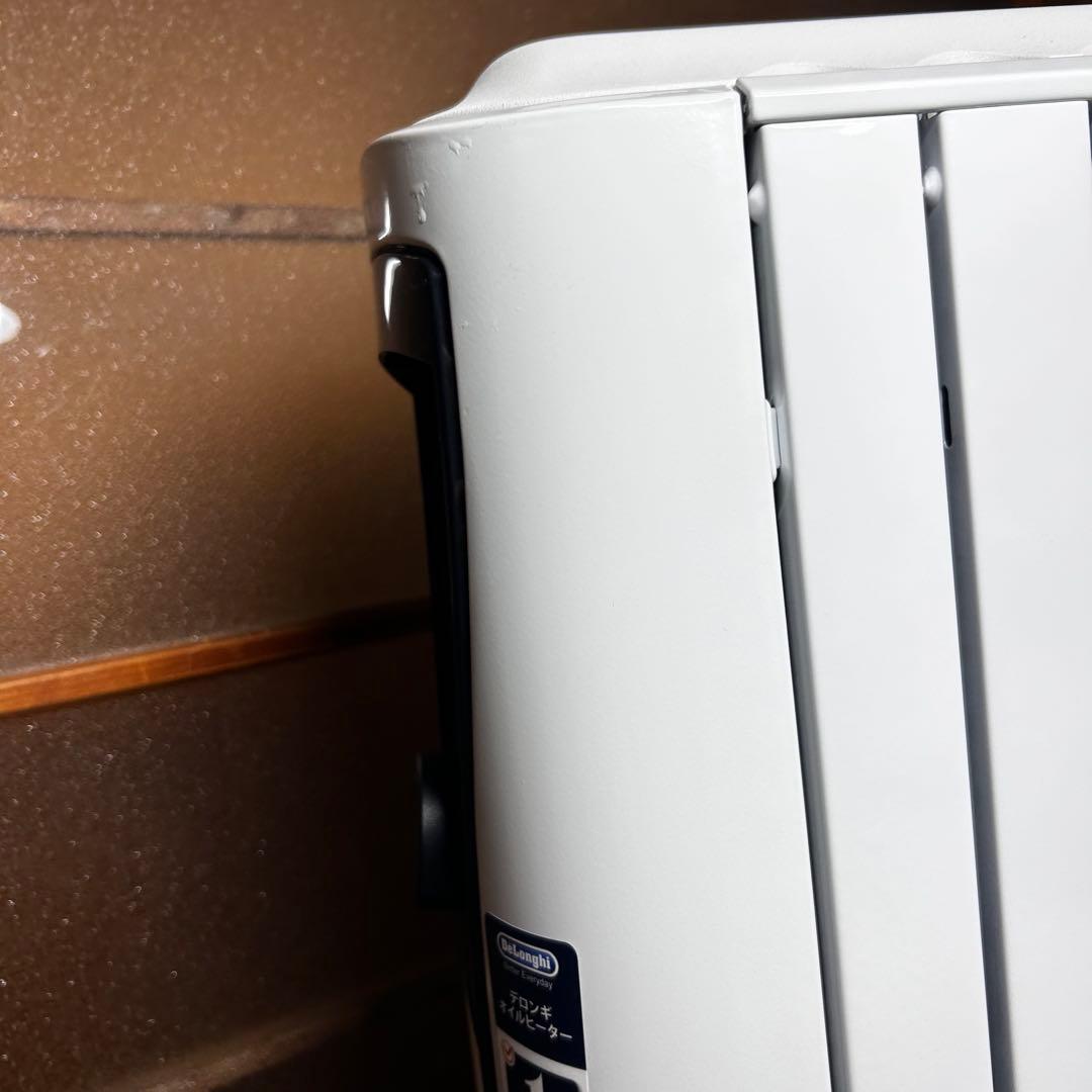 【美品】デロンギ ユニカルド オイルヒーター RHJ65L0915 ゼロ風暖房