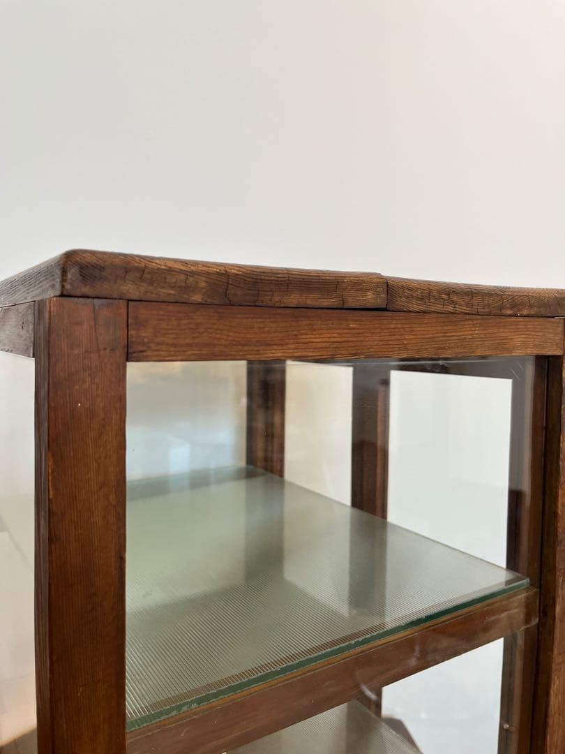 ガラスケース 3段 匂い有り ビンテージ アンティーク 昭和レトロ ショーケース