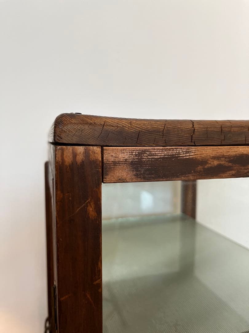 ガラスケース 3段 匂い有り ビンテージ アンティーク 昭和レトロ ショーケース