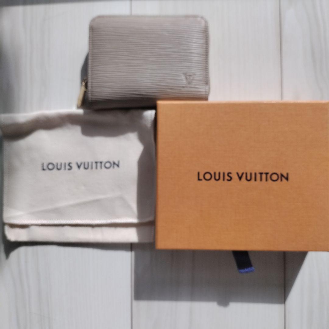 【美品】LOUIS VUITTON ジッピー パース エピ ミニ財布