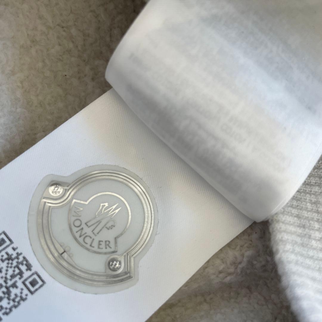 ご先約者様　モンクレール　トレーナー