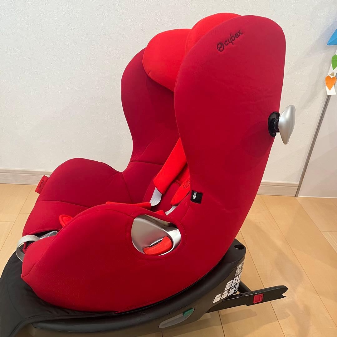 サイベックス　シローナ　Cybex 車用チャイルドシート レッド