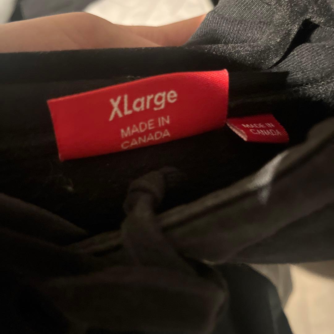 SUPREME ブラック パーカー フード付き