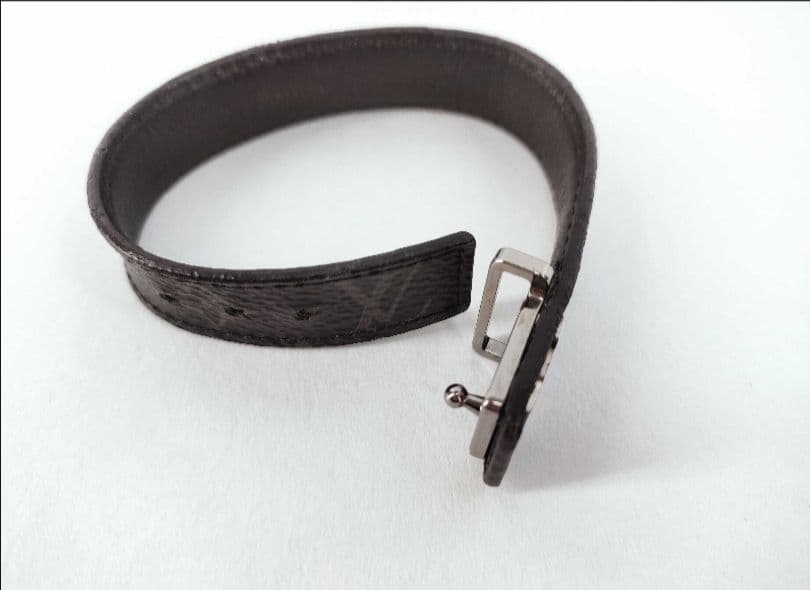 Louis Vuitton ブラックレザーバングル