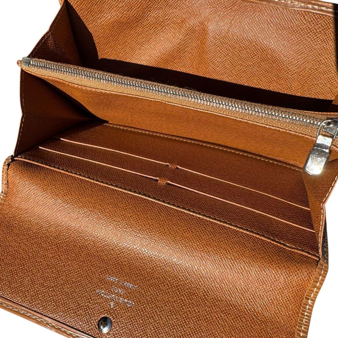 LOUIS VUITTON ルイヴィトン エピ ポルトモネクレディ M6359I