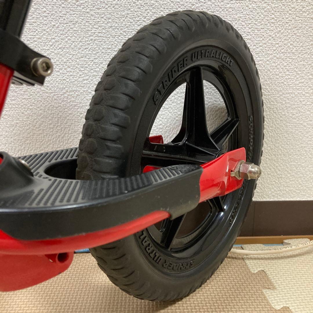 【STRIDER ストライダー】スポーツモデル 12インチ12型 赤 レッド