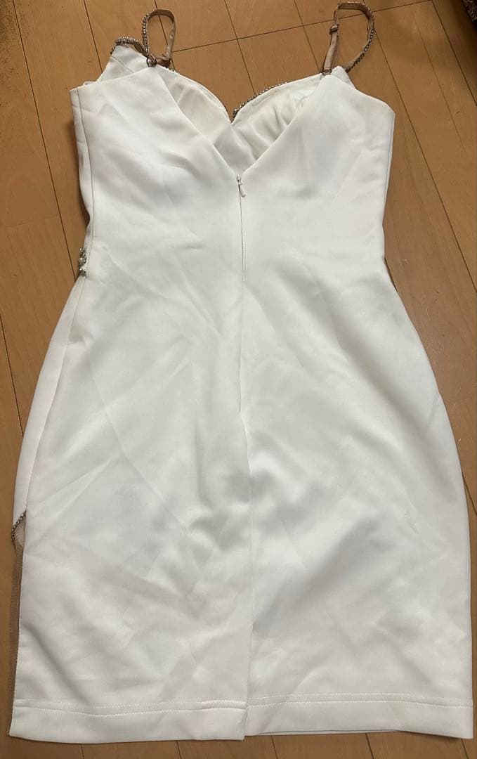 AngelRホワイトビーズ装飾タイトドレス