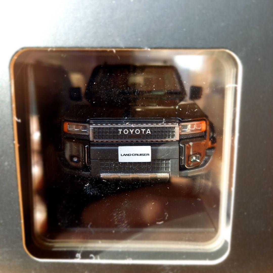 ランクル250 1/30クリアケース入ミニカー9台セット