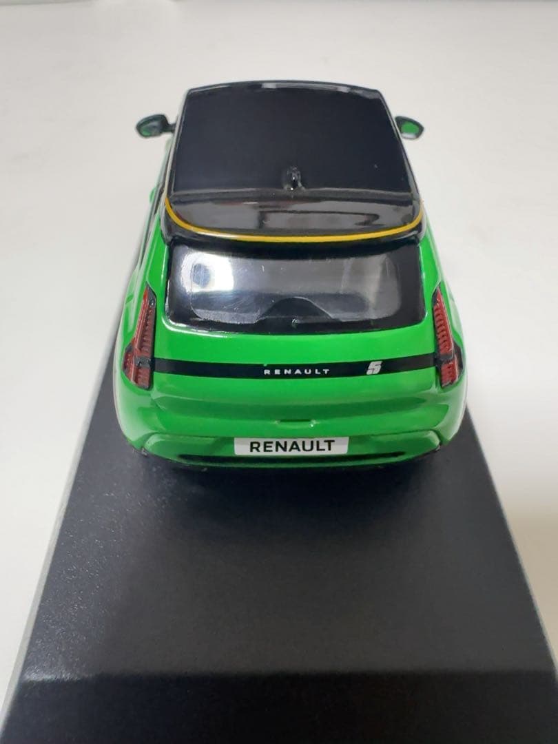 ミニカー Norev Renault 5 e-tech 100% electric