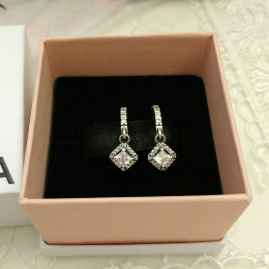 正規品　PANDORA シルバー925 フープピアス クリスタル付き