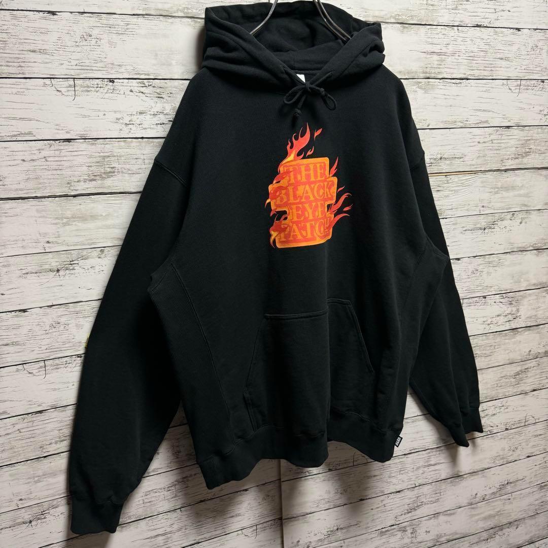 477【美品】ブラックアイパッチ　取扱注意　刺繍　ファイアーロゴ　パーカー