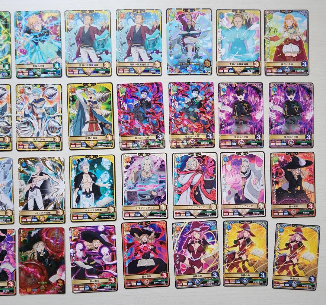 ブラッククローバー　カード　まとめ売り　約100枚