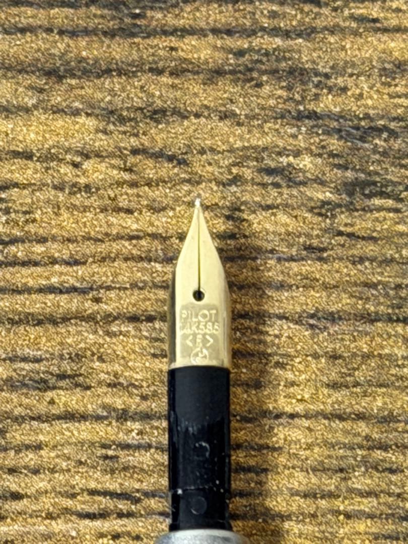 新品未使用　1971年製　キャップレス　ストライプ　14金　万年筆　細字　備品付