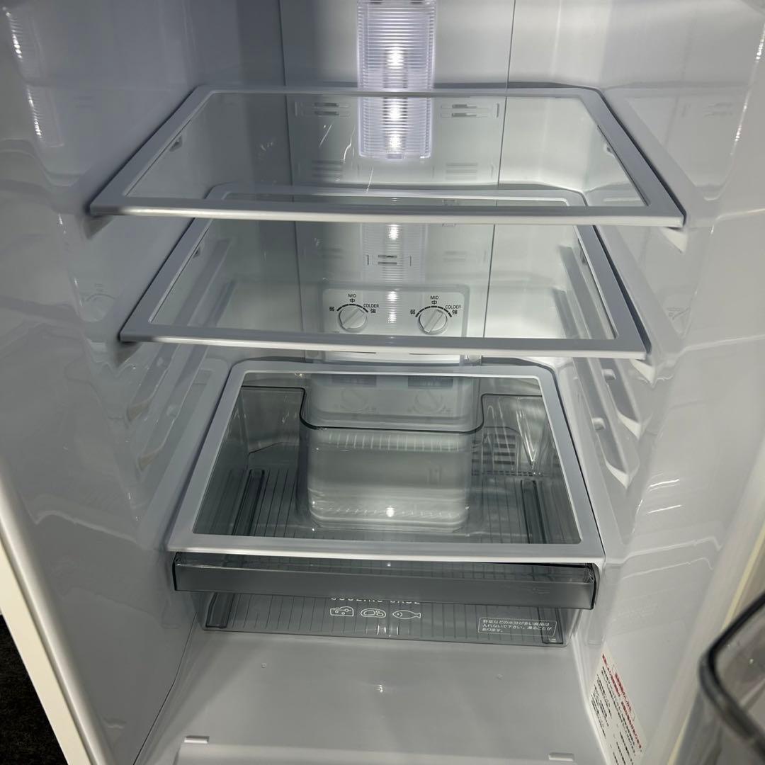 MITSUBISHI 冷蔵庫 146L 高年式 2023年 ホワイト d3388