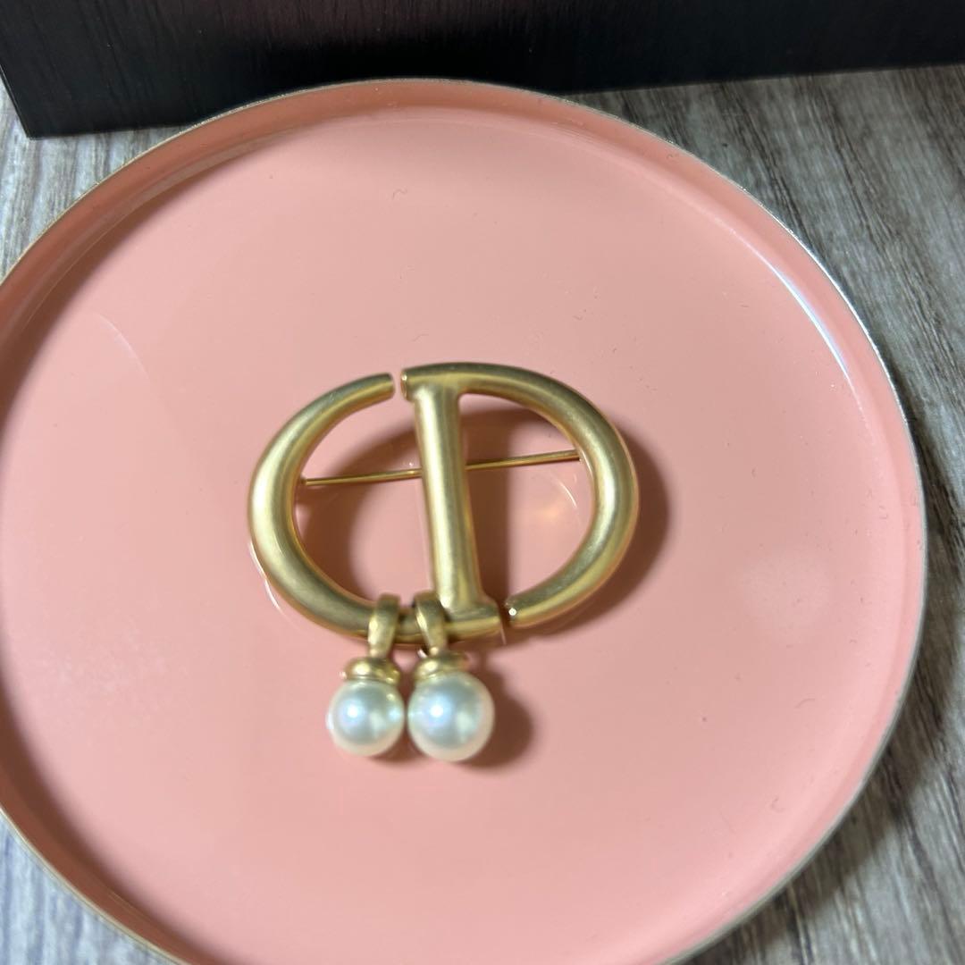 CD Navy ブローチ