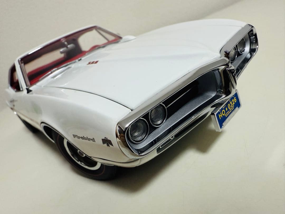 '67 Pontiacポンティアック FireBirdファイヤーバード 1/18