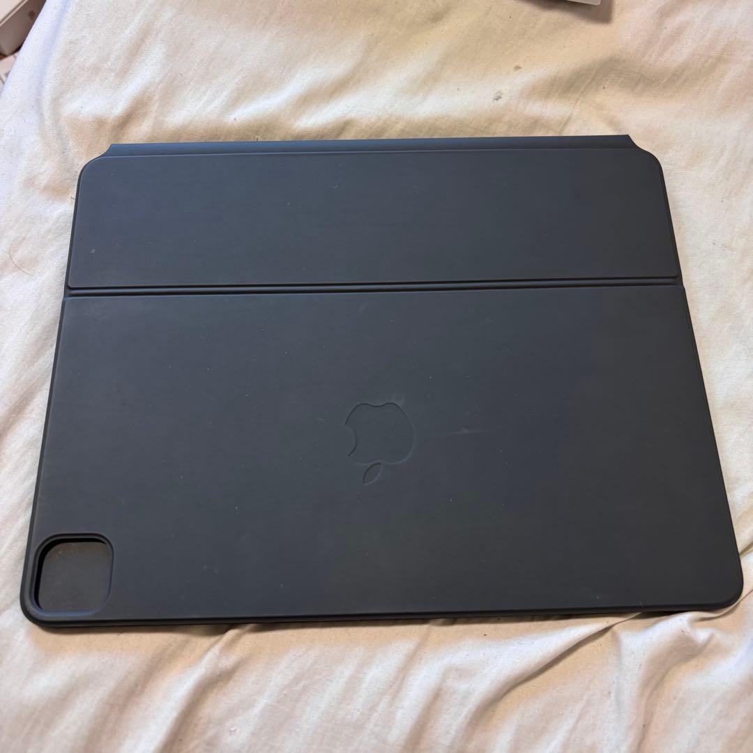 【極美品】iPad Magic Keyboard 12.9MXQU2J/A