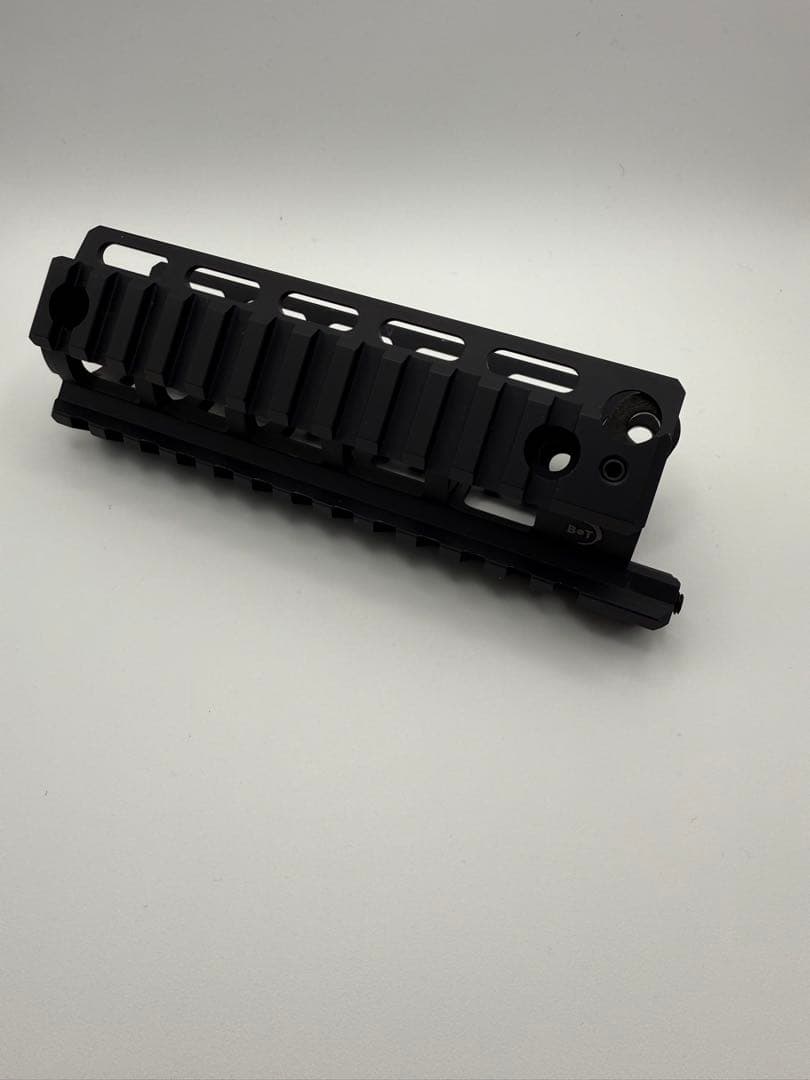 B&T製　MP5A3、A4、A5用実物レールハンドガード（箱付き）