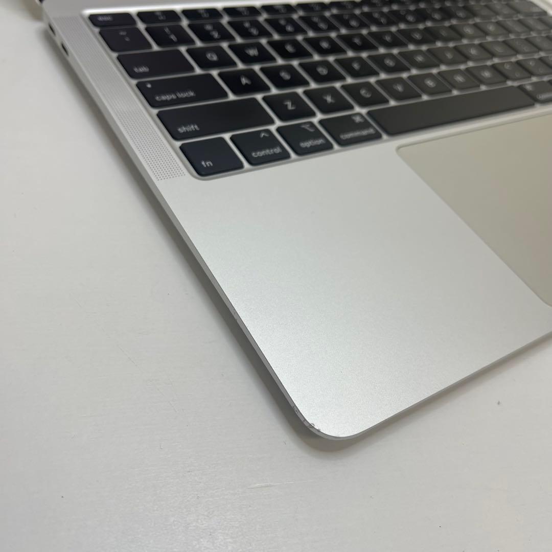 MacBook本体 Macbook Air 2020 13.3inch i5 8GB SSD256G