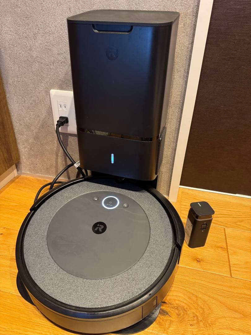 iRobot Roomba i3ロボット掃除機 本体+ホームベース