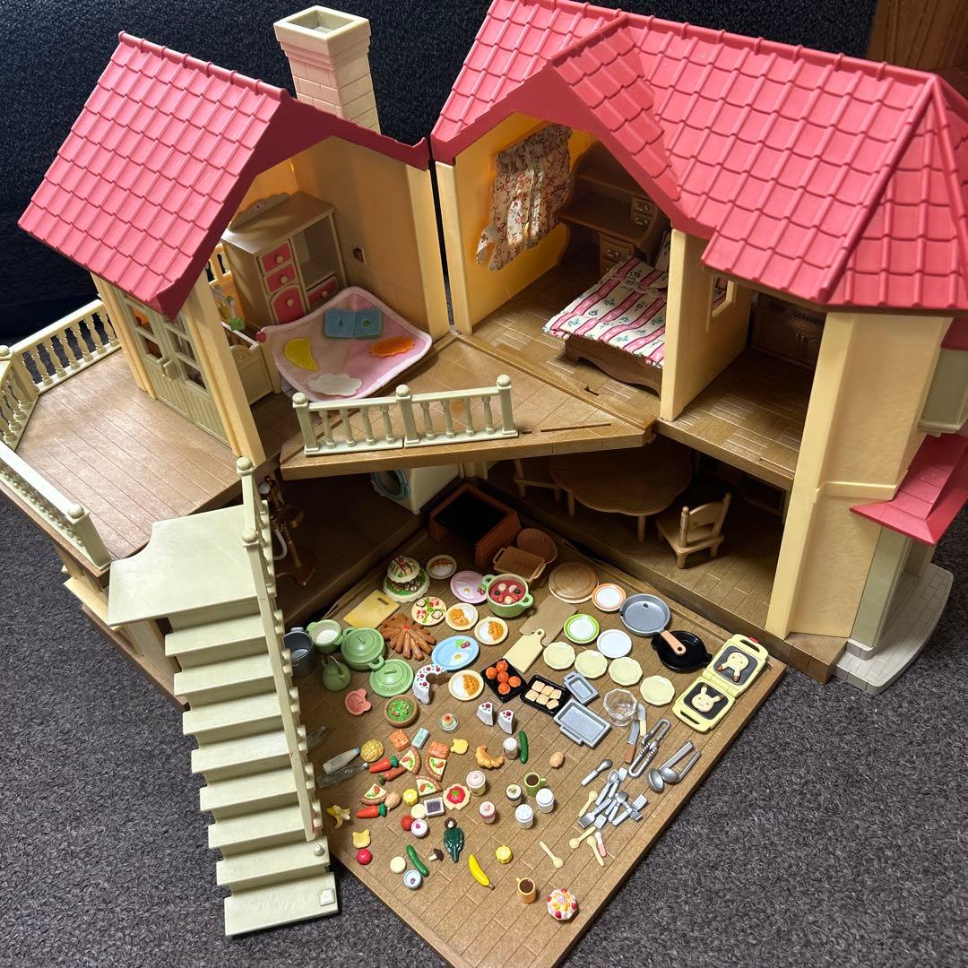 シルバニアファミリー　あかりの灯る大きなお家　小物大量セット