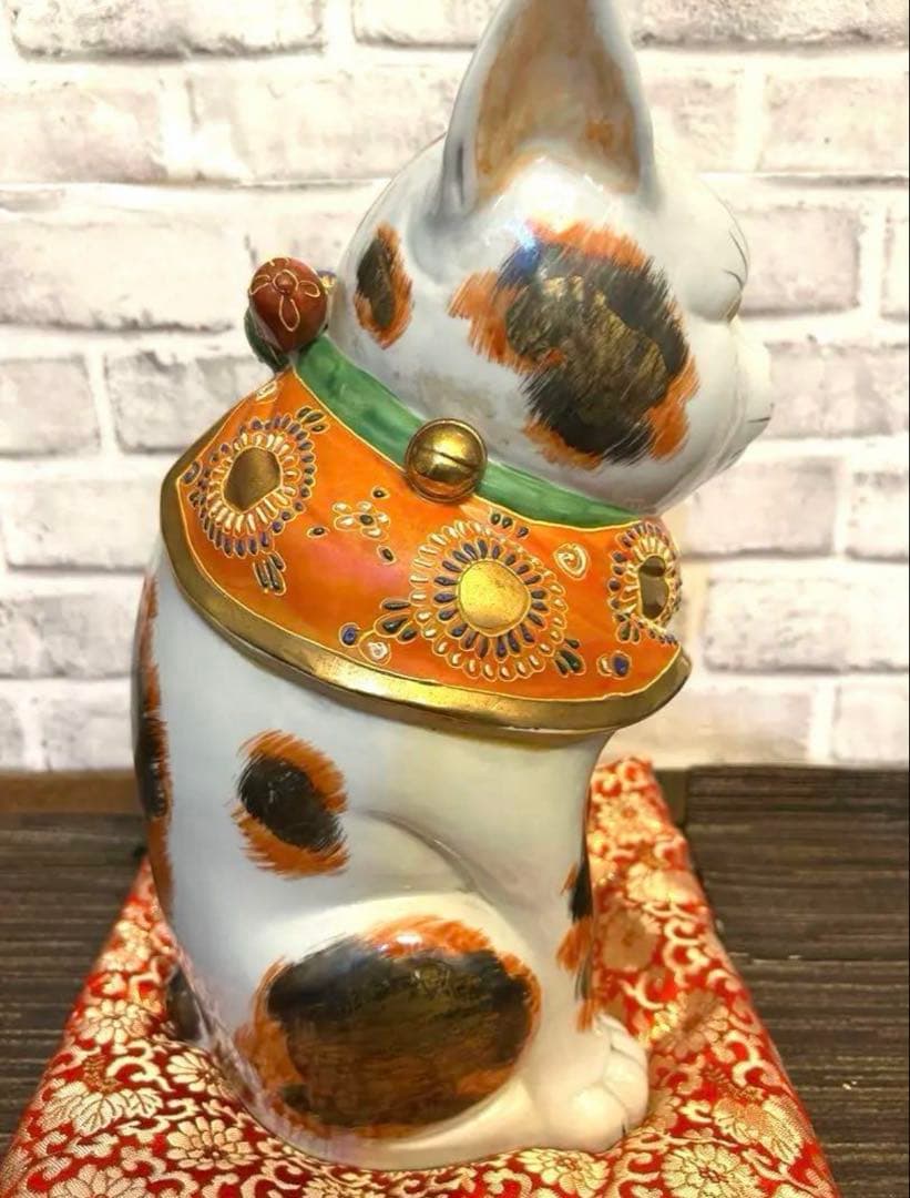 ⭐︎九谷焼⭐︎縁起物⭐︎高級招き猫⭐︎アンティーク品⭐︎レトロ⭐︎商売繁盛⭐︎座布団付き