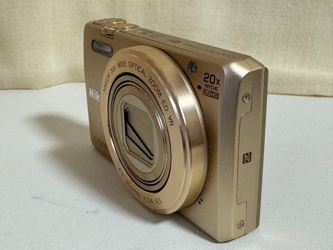 Nikon COOLPIX S7000 ゴールド