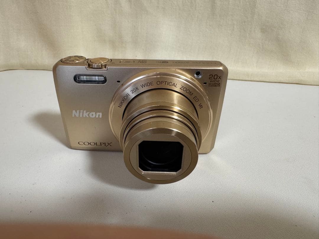 Nikon COOLPIX S7000 ゴールド